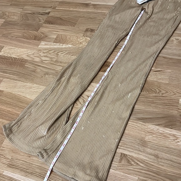 SET NWT RETROFETE Julien Sequin Knit Pant and Vaani Bra set in nude - Picture 15 of 16